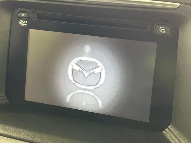 �y�}�c�_�R�l�N�g�i�r�z�ԓ��̕��͋C�Ƀ}�b�`������̌^�^�C�v�̃i�r�B�e����q�ݒ��Bluetooth�Đ����A�l�X�ȋ@�\���y���߂܂��B�����I�ȃ_�C�������삪�\�ŁA�g��������ǍD�ł��B