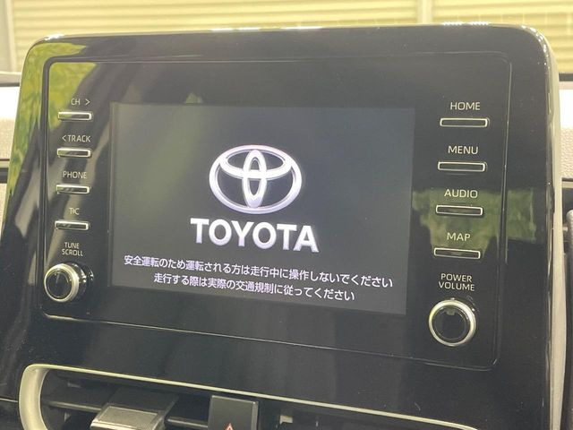 【ディスプレイオーディオ】お手持ちのスマートフォンとの連携で、ナビや音楽再生など各種アプリを使用可能。スマホに近い感覚でお使いいただけます♪