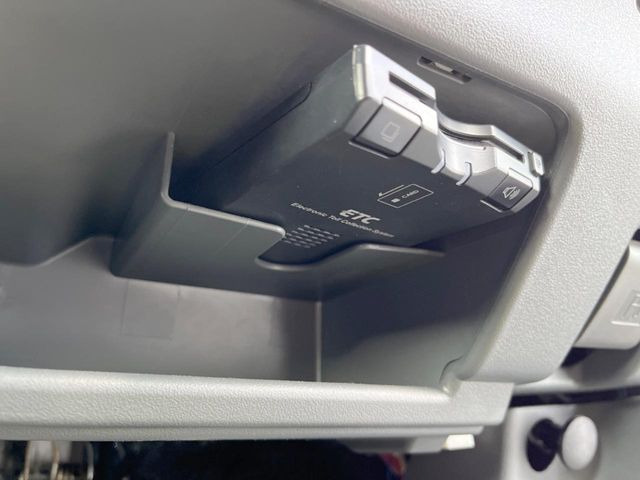 【ETC】高速道路の料金所をストレスなく通過!話題のスポットやサービスエリアに多い「スマートIC」利用時は必須のアイテムです。当店でセットアップを実施、ご納車当日からすぐにご利用いただけます!