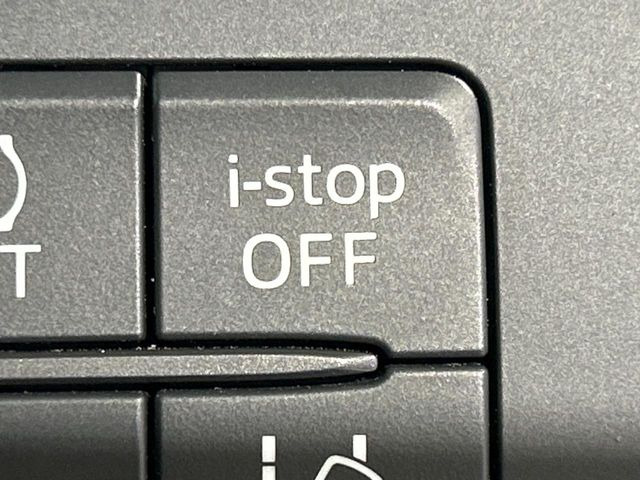 �y�A�C�h�����O�X�g�b�v�z�ԐM����a�؂Œ�Ԃ����ۂɃG���W�����~���A���ʂȔR���̏����}���܂��B�R��������ی�ɂȂ���@�\��G���W���̓u���[�L�𗣂��΍Ďn�����܂��B