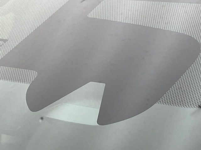 �y�C���e���W�F���g�G�}�[�W�F���V�[�u���[�L�z�t�����g�J�����őO���̎ԗ�����s�҂����m�B�Փ˂������Ȏ��͏Փ˔�Q�y���u���[�L���쓮�A�Փˉ�����T�|�[�g�B�����S�Ƀh���C�u�����y���݂��������܂��B