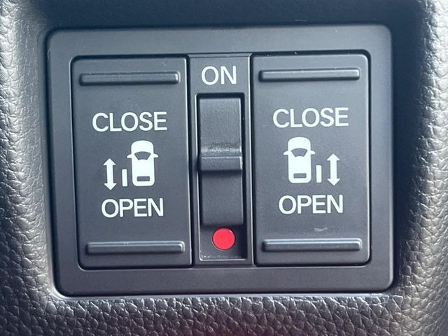 �y�����p���[�X���C�h�h�A�z�X�}�[�g�L�[��^�]�Ȃ̃X�C�b�`�Ō�ȗ����X���C�h�h�A�̊J���\���d��������͂����ăh�A���J����K�v�������A�����Ȃ��q�l�ł��ȒP�ɊJ���߂ł����K�ł���