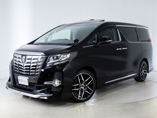 ★展示前点検実施★特殊な機材も用いて、前車点検を実施しております!