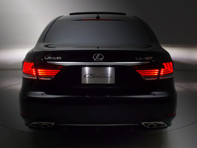 テールスモーク加工、スポイラー取付等々ドレスアップ可能です。違う角度が見たい・・・等のご要望御座いましたら是非お声掛け下さい!!お写真をお送りさせて頂きます。