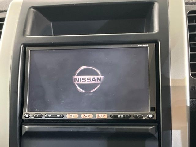 �y�����i�r�z�l�C�̏����i�r�𑕔����Ă���܂��B�i�r�̎g���₷���͂������A�I�[�f�B�I�@�\���[��!�L�����v�◷�s�͂������A�ʋ΂┃�����ȂǕ��i�̃h���C�u���y�����Ȃ�͂���