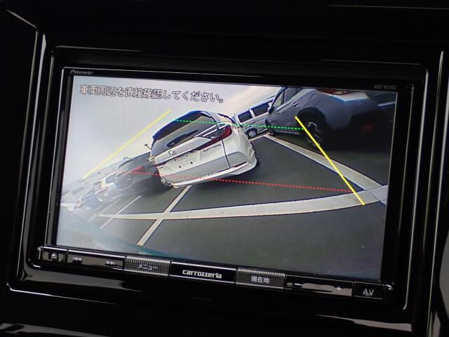 �o�b�N�J���������ڂ��Ă���܂��B