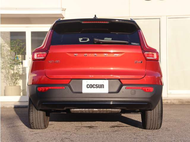 ���s�^�G���W���ɂ̓{���{�̔F�؂��擾����MOTUL�̍����I�C��SPECIFIC RBS0-2AE(0W-20)���g�p���܂��B