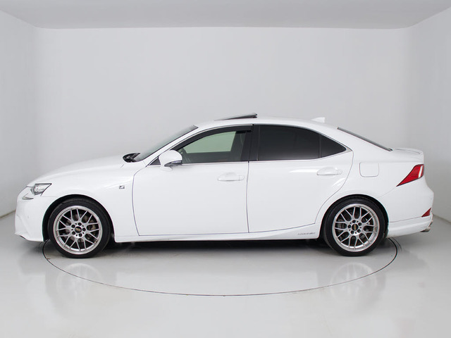 BBS製18インチアルミ!!アルミホイールの変更も可能です!お客様のお好みの1台を作成可能となります!※詳細はスタッフまでお尋ねください。