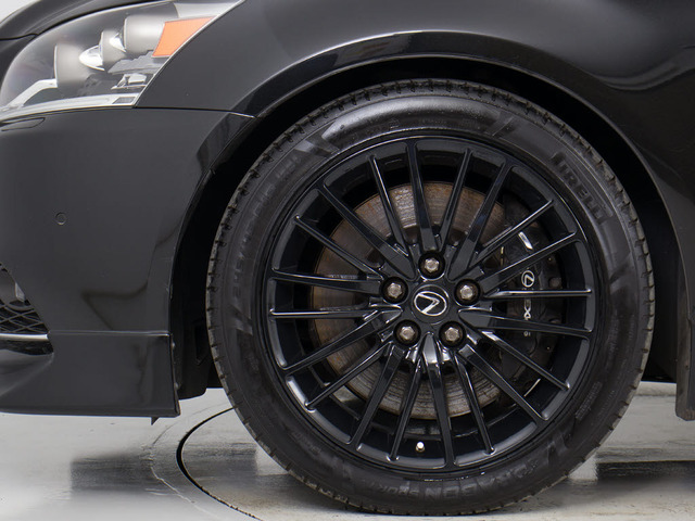 ★19インチアルミホイール装着車です!!今付いているアルミホイールの交換OKです!