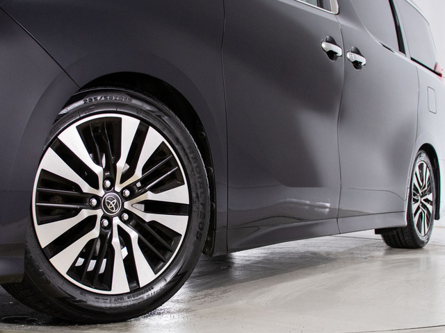 ★タイヤ交換★お好みのメーカ-やデザインのホイールへの換装も承っております!