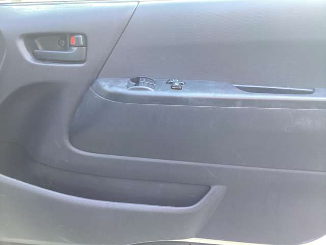 ���q������s�Ȃ��Ă���܂��B���p�Ԃ��畁�ʎԂǂ̂悤�Ȃ��Ԃł��������܂�!���薳���ł��̂ł��C�y�ɂ��\���t�����������܂���