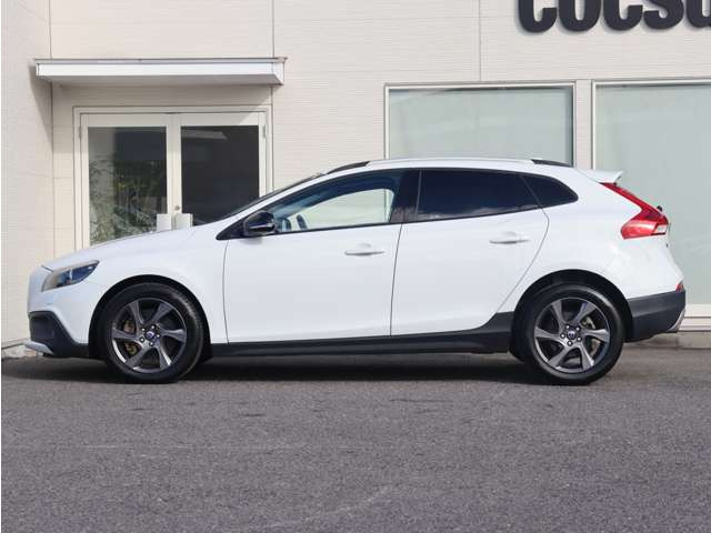 【ご納車後1ヶ月の初期不良対応】納車前整備後にも、不測の事態による初期不良が起きてしまう事があります。当社では全てのお車に対して、初期不良対応期間を1ヶ月設けていますので安心です。