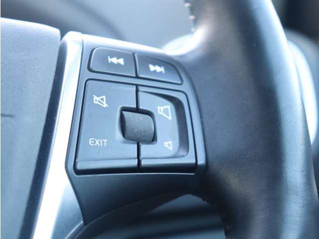 納車前整備費用は車両本体価格に含まれており、別途ご請求することはございませんのでご安心下さい。