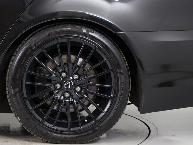 ★19インチアルミホイール装着車です!!今付いているアルミホイールの交換OKです!