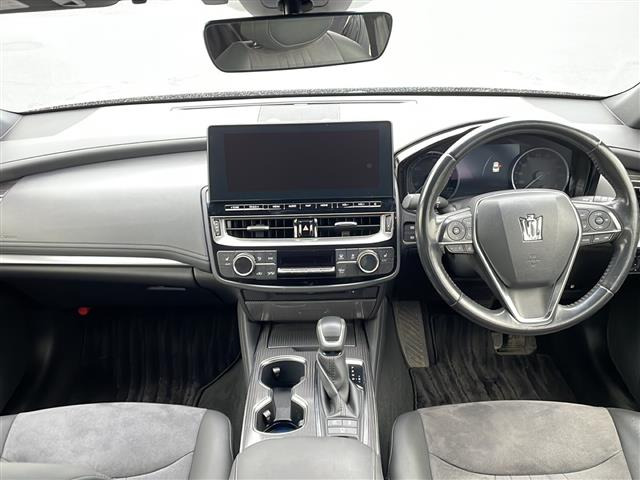 クラウンハイブリッド 2.5 S Four 4WD