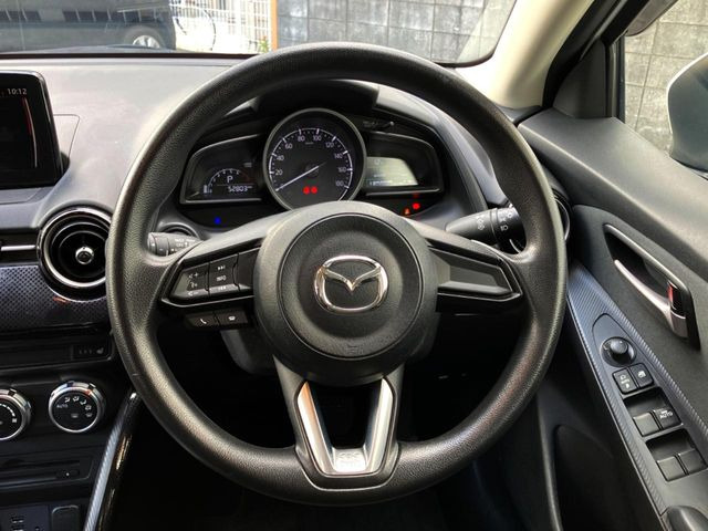 �y�X�e�A�����O�X�C�b�`�z�^�]���A�O������ڐ������炷���ƂȂ��A�I�[�f�B�I���̑��삪�\�ȕ֗��@�\!���S&���K�ȃh���C�u�����o���Ă���܂���