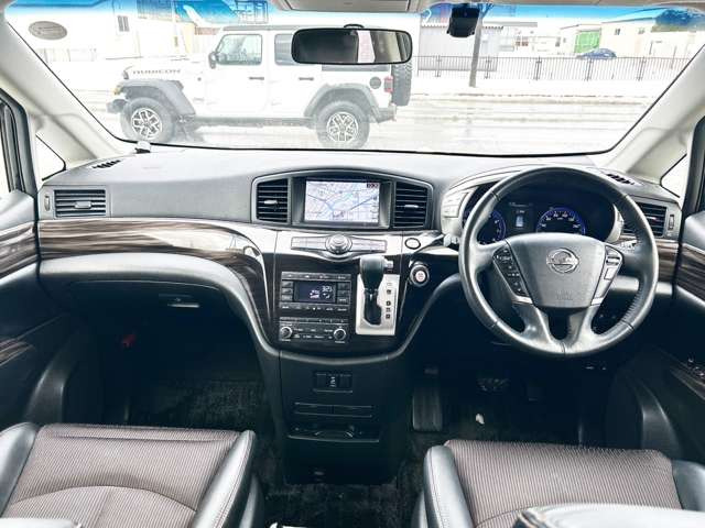 �����[���ɂ��s���Ȃ��q�l�ł��܂��́A�����k���҂����Ă���܂���wNEODrive�x����TEL011�]792�]0374