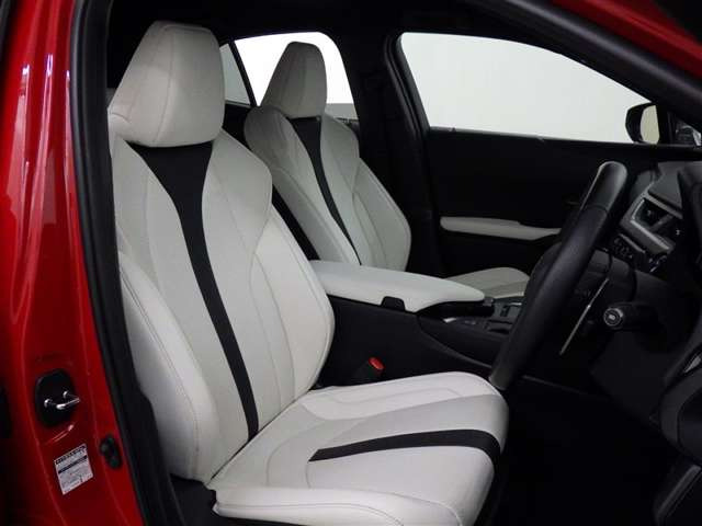 UX250h Fスポーツ