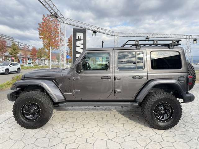 ラングラーアンリミテッド サハラ 4WD