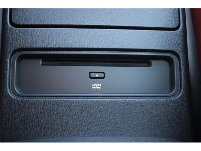 大好評のボディコーティング「ハイモースコート」もご納車までに施工可能。雨染みや線傷など中古車だからと諦めていませんか?ピカピカの状態でお乗り出しいただけます。