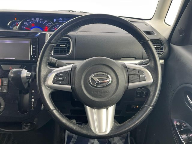 【ステアリングスイッチ】運転中、前方から目線をそらすことなく、オーディオ等の操作が可能な便利機能!安心&快適なドライブを演出してくれます♪