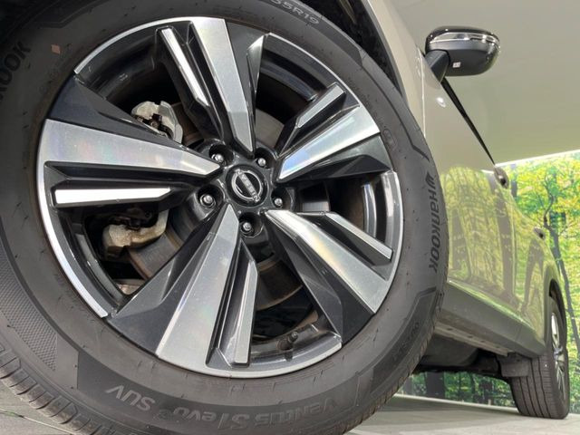 �y����19�C���`�A���~�z�C�[���z�O�ςɃ}�b�`���������A���~�z�C�[���𑕒����Ă���܂��B�e��ЊO�A���~�z�C�[����A�X�^�b�h���X�^�C�����戵�����Ă���܂��B���񂲑��k����������