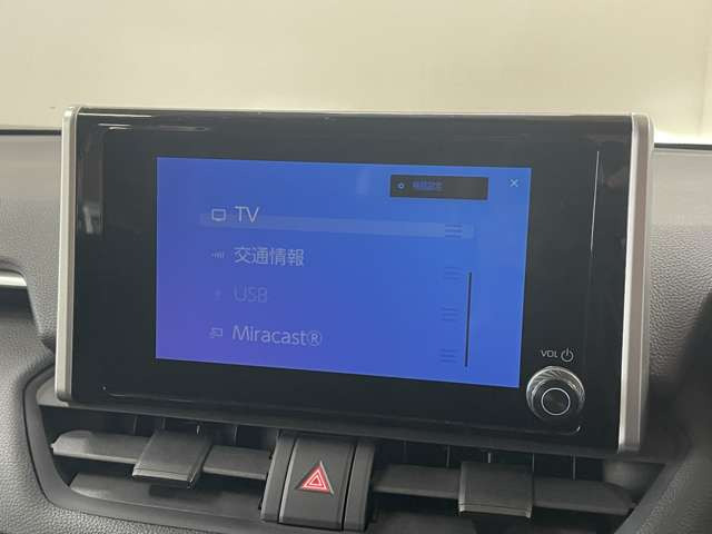 純正ナビ、社外ナビなども取り付け可能です!大きなサイズのナビを付けたい方はお気軽にお尋ねください!!