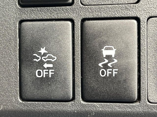 �y�X�}�[�g�A�V�X�g�z���s���ɑO���̎ԗ�����F�����A�Փ˂������Ȏ��͌x��ƃu���[�L�ŏՓˉ���Ɣ�Q�y�����A�V�X�g�B�����S�Ƀh���C�u�����y���݂��������܂��B