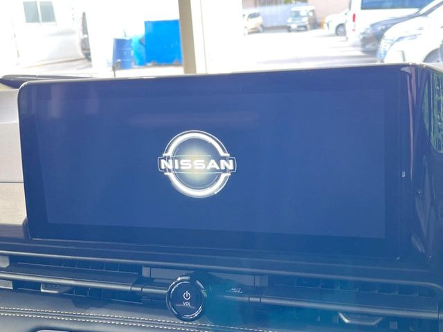 �y���[�J�[�����i�r�z�C���e���A�ɗn�����ރX�^�C���b�V���ȁu��p�݌v�v���[�J�[�i�r�𑕔��􎋔F���⑀�쐫�ȂǊ�{���\�ɂ��D��A���㎿�ȃJ�[���C�t�����y���݂��������܂��B