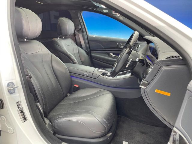 ●シートの使用感:破れ・へたりも少なく、ご覧の通りきれいな状態を維持しております。また、室内クリーニング・コーティングもご用命いただけます。