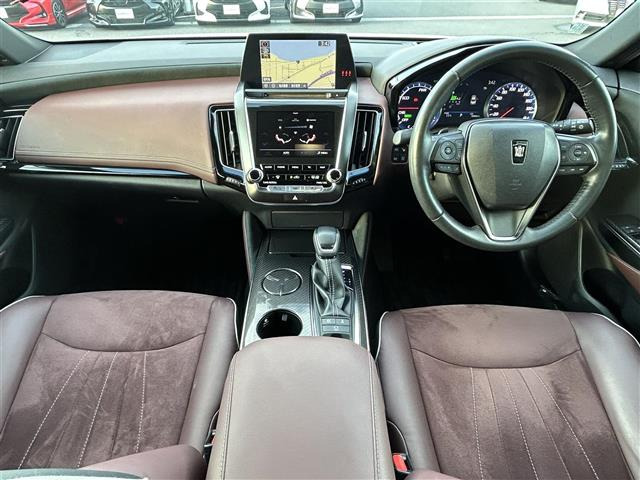 クラウンハイブリッド 2.5 RS アドバンス