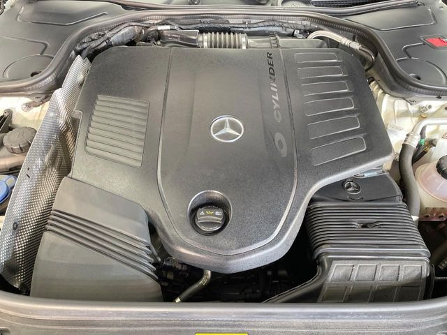 ●当店では、各メーカーの専用診断テスターを導入。国家資格を持つテクニカルスタッフも常駐しておりますので、万が一の際にも安心してご利用いただけます。