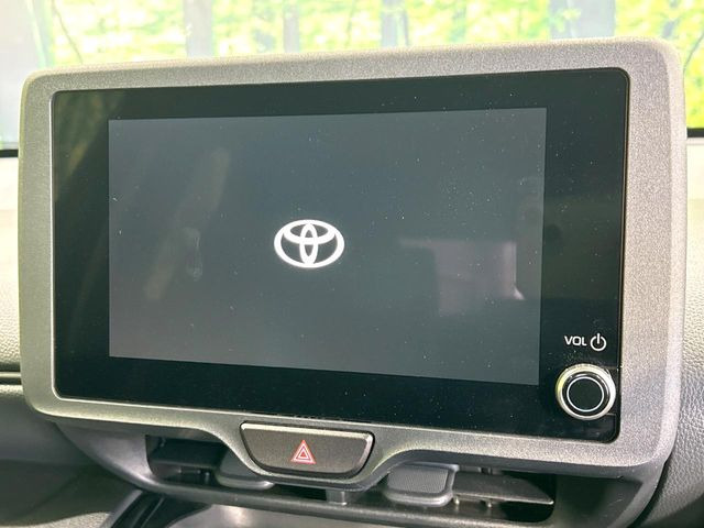 �y8�C���` �f�B�X�v���C�I�[�f�B�I�z���ʂ̃f�B�X�v���C��AppleCarPlay��AndroidAuto�����p�\�B�傫�ȉ�ʂŃX�}�z�i�r�A�v���������p���������܂���