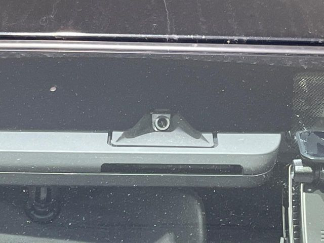 �y�g���^�Z�[�t�e�B�Z���X�z���s���ɑO���̎ԗ�����F�����A�Փ˂������Ȏ��͌x��ƃu���[�L�ŏՓˉ���Ɣ�Q�y�����A�V�X�g�B�����S�Ƀh���C�u�����y���݂��������܂��B