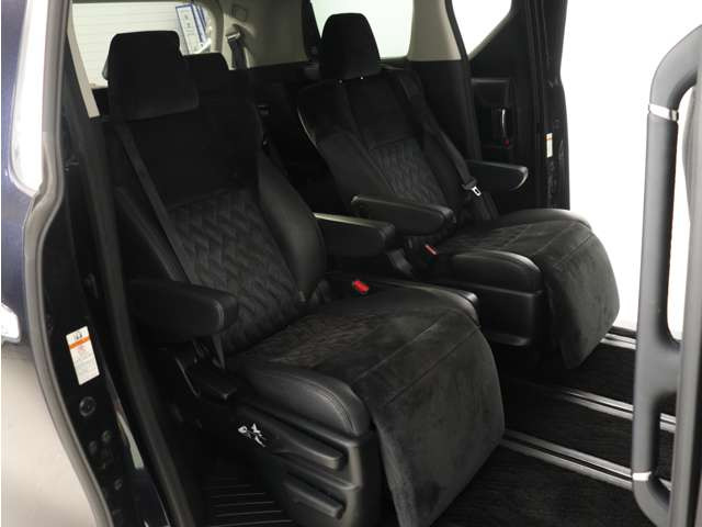 �y�I�b�g�}���t���Z�J���h�V�[�g�z�ő�800mm�̃����O�X���C�h�V�[�g�ƃI�b�g�}���@�\�ɂ�葫���y�X�L�΂������\�ł�!�܂��A�Ђ��|��������܂��̂ŁA���K�ȃh���C�u�����y���݂��������܂�!