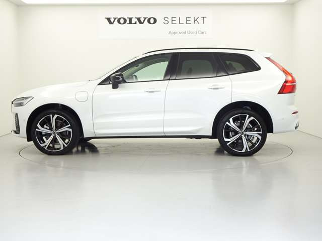 XC60ウルトラ T6 AWD プラグイン ハイブリッド 4WD