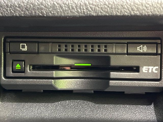 【ETC】高速道路の料金所をストレスなく通過!話題のスポットやサービスエリアに多い「スマートIC」利用時は必須のアイテムです。当店でセットアップを実施、ご納車当日からすぐにご利用いただけます!