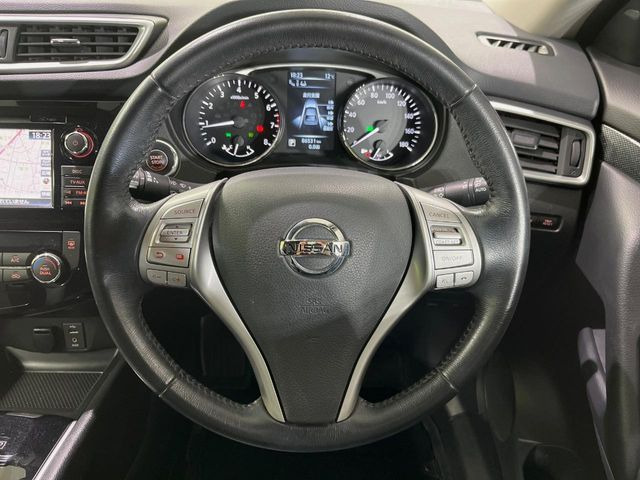 �y�����v�����X�e�A�����O�z�㎿�Ȋv���g�p���邱�ƂŁA��ɂ����������݂ƂĂ��^�]���₷���n���h���ł���