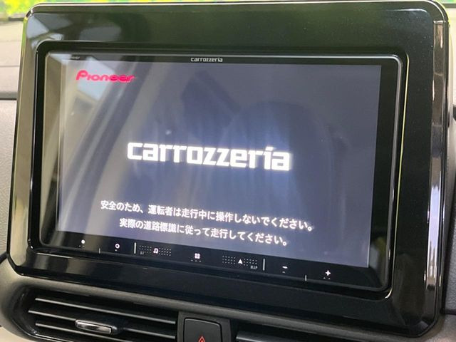 �y���ʃi�r�z�l�C�̑�^8�C���`�i�r�𑕔��B���݊��̂�����ʂ̓C���p�N�g��!�i�r���p���̃}�b�v�\���͌��₷���A�e���r��DVD�͗Տꊴ���A�b�v!�����̃h���C�u���O�b�Ɗy�����Ȃ�܂���