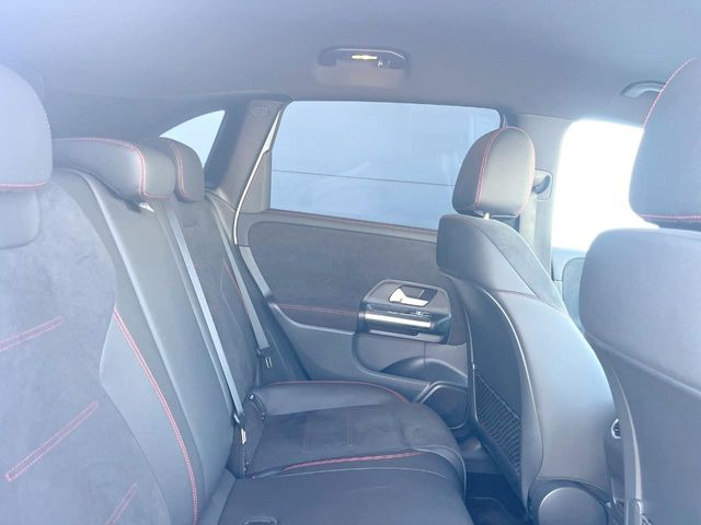 ���㕔���Ȃ��C�ɂȂ�悤�ȃL�Y�E�����ւ��蓙�A�傫�ȃ_���[�W�͂Ȃ��A�ǍD�ȏ�Ԃł��B