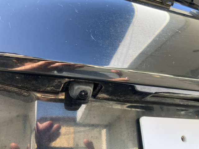 �o�b�N�J����!