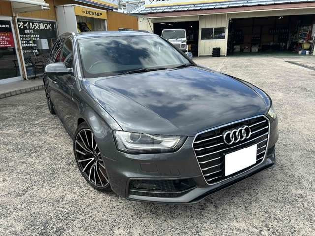 A42.0 TFSI Sラインパッケージ