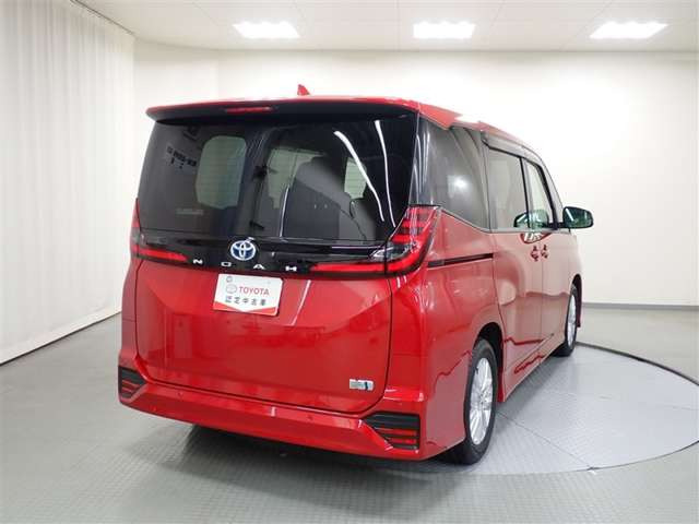 ノア1.8 ハイブリッド S-G ウェルキャブ サイドリフトアップチルトシート