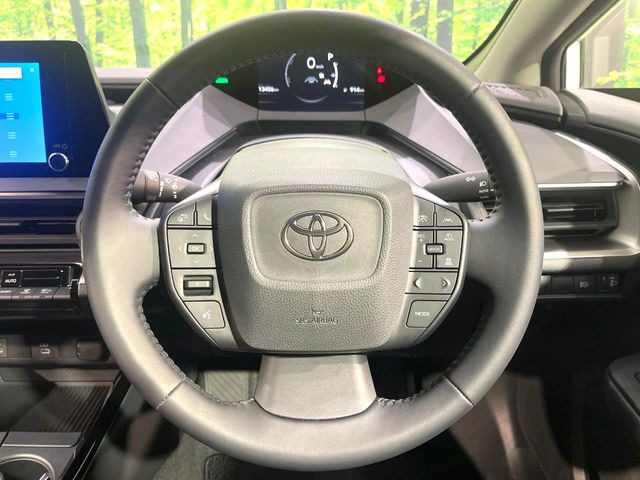 �y�����v�����X�e�A�����O�z�㎿�Ȋv���g�p���邱�ƂŁA��ɂ����������݂ƂĂ��^�]���₷���n���h���ł���