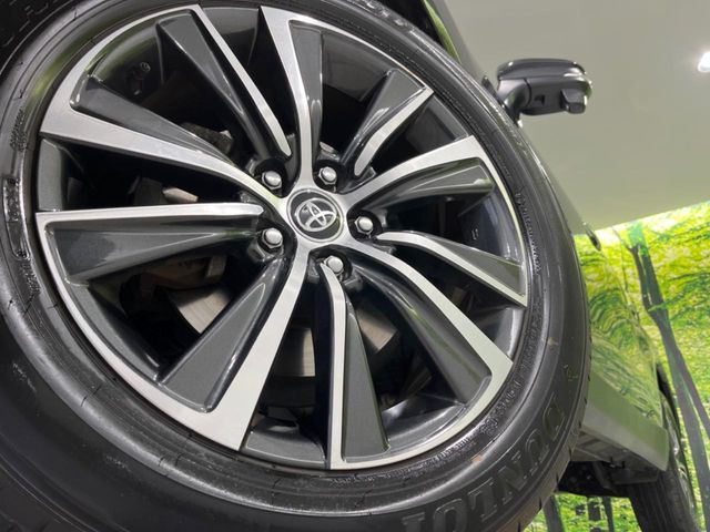 �y����18�C���`�A���~�z�C�[���z�O�ςɃ}�b�`���������A���~�z�C�[���𑕒����Ă���܂��B�e��ЊO�A���~�z�C�[����A�X�^�b�h���X�^�C�����戵�����Ă���܂��B���񂲑��k����������