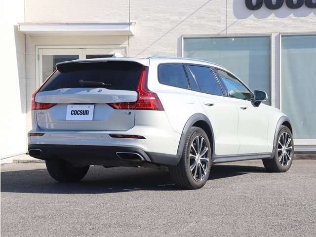 �G���W���I�C���̓t�����X��MOTUL(���`���[��)���g�p���Ă��܂��B�V���{���{�e���f���ɓK������قȂ�S�x�̃I�C�������p�ӂ��Ă��܂��B