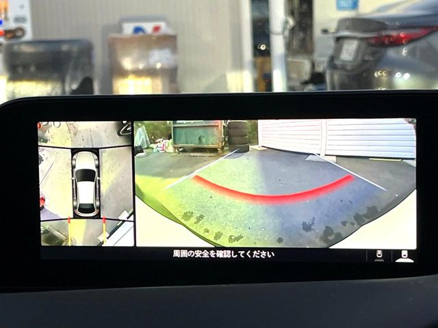 �y360&deg;�r���[���j�^�[�z��p�̃J�����ɂ��A�ォ�猩���낵���悤�Ȏ��_��360�x�N���}�̎��͂��m�F���邱�Ƃ��ł��܂������p�������m�F���₷���A�����ꏊ�ł̐؂�Ԃ��⒓�Ԃ��X���[�Y�ɍs���܂��B