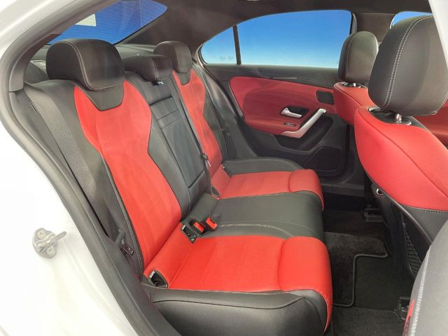 ���㕔���Ȃ��C�ɂȂ�悤�ȃL�Y�E�����ւ��蓙�A�傫�ȃ_���[�W�͂Ȃ��A�ǍD�ȏ�Ԃł��B