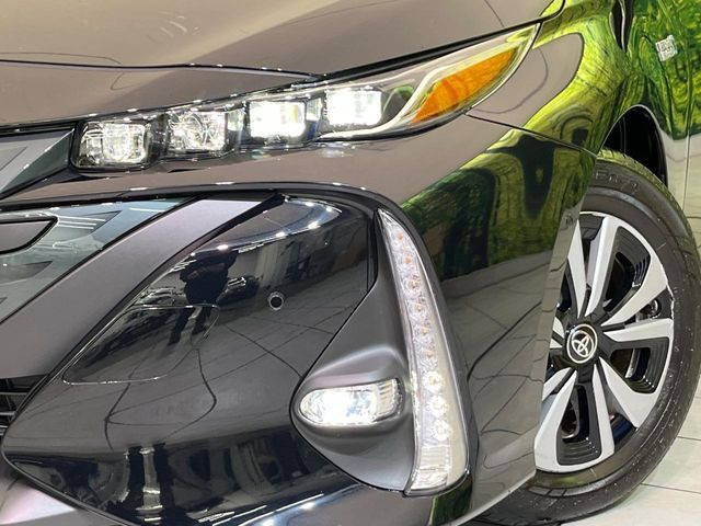 �yLED�w�b�h���C�g�z���V����ԑ��s�����ǍD�Ȏ��E���m�ۂ����S���ĉ^�]�ł��鍂�P�xLED�w�b�h���C�g�𑕔�!�_�����x�������A����d�͂��}�����Ă��܂��B