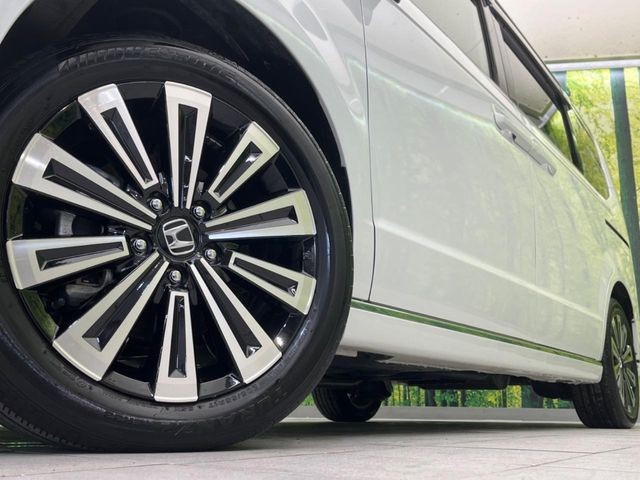 �y����17�C���`�A���~�z�C�[���z�O�ςɃ}�b�`���������A���~�z�C�[���𑕒����Ă���܂��B�e��ЊO�A���~�z�C�[����A�X�^�b�h���X�^�C�����戵�����Ă���܂��B���񂲑��k����������